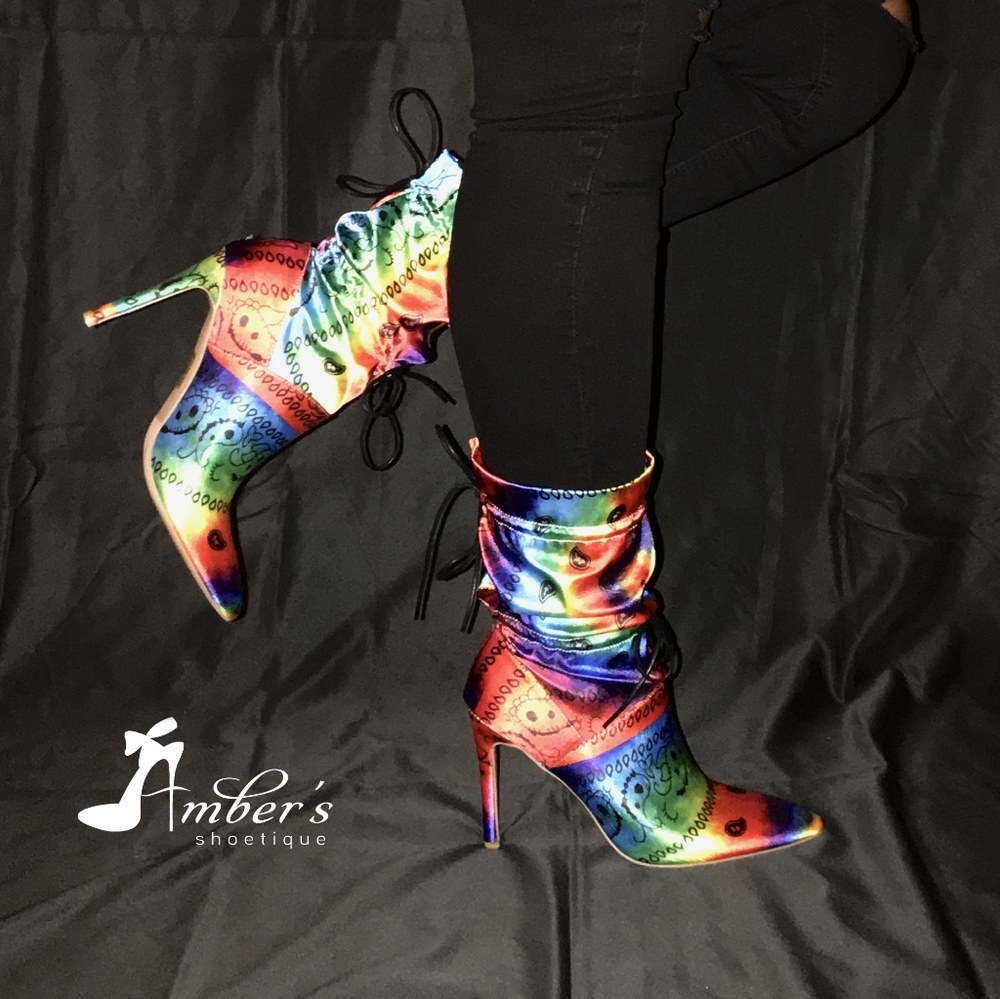 Boots - Picture 3 of 4